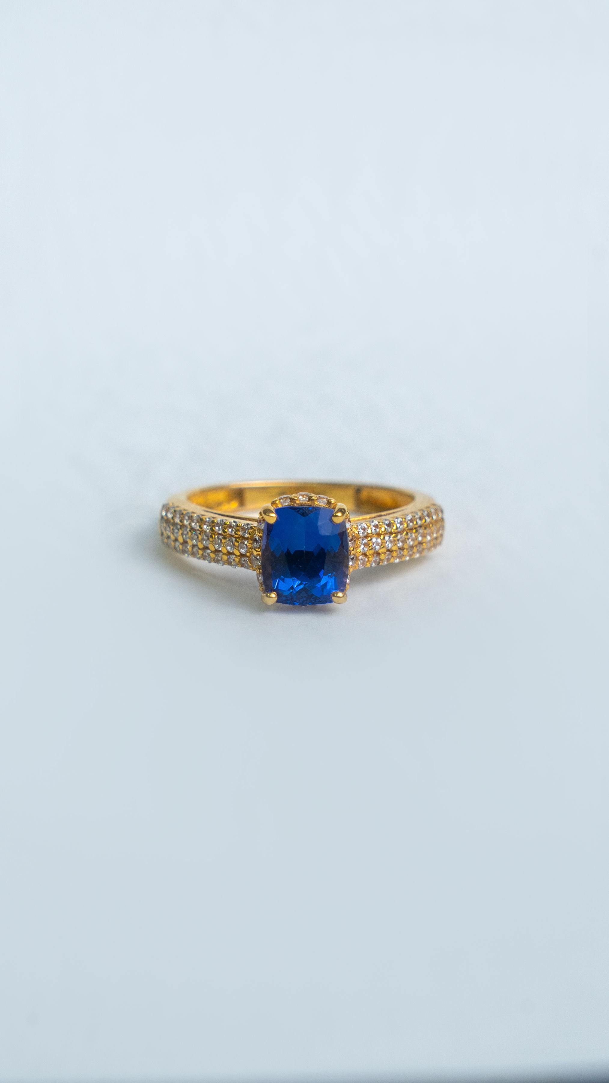 Tanzanite Gold Ring